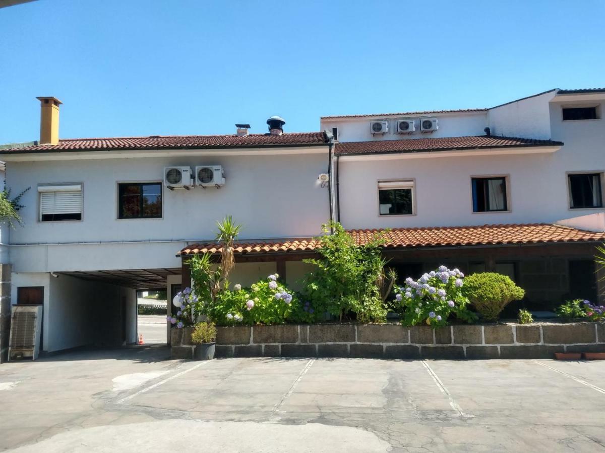 Hotel Residencial Montanhes Vila Real Exterior foto